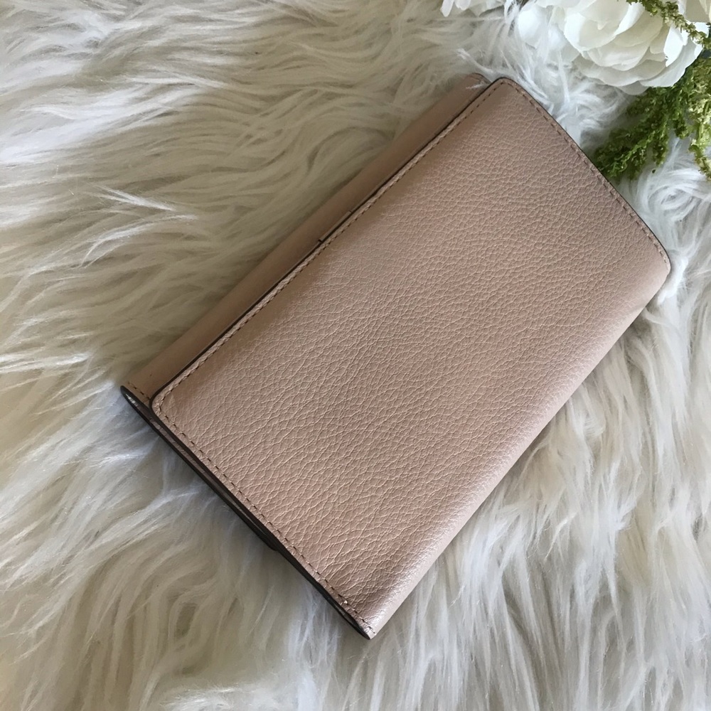 Michael Kors Large Lillie carryall wallet - Picture 4 of 8